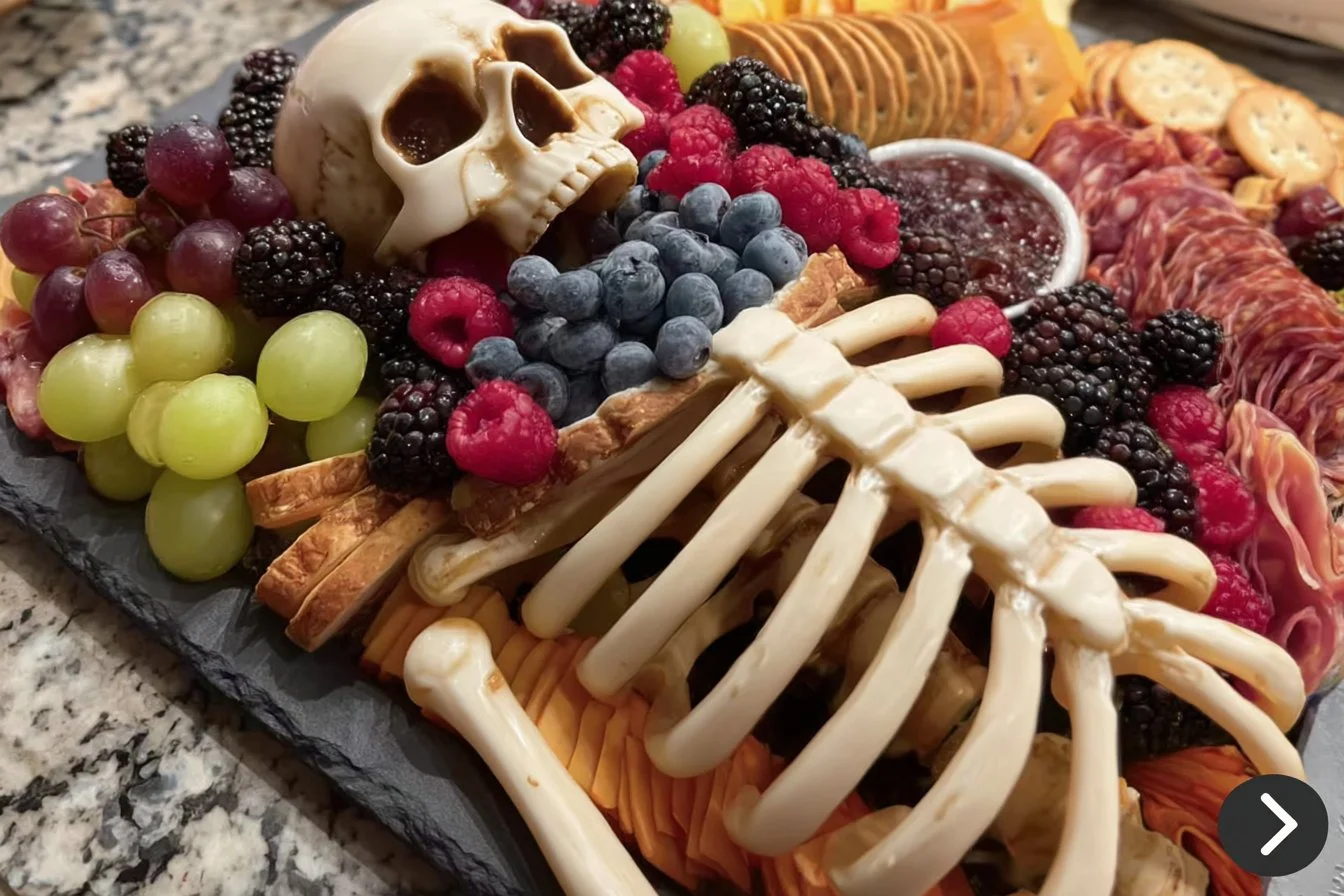 Delicious Halloween food ideas for spooky celebrations.